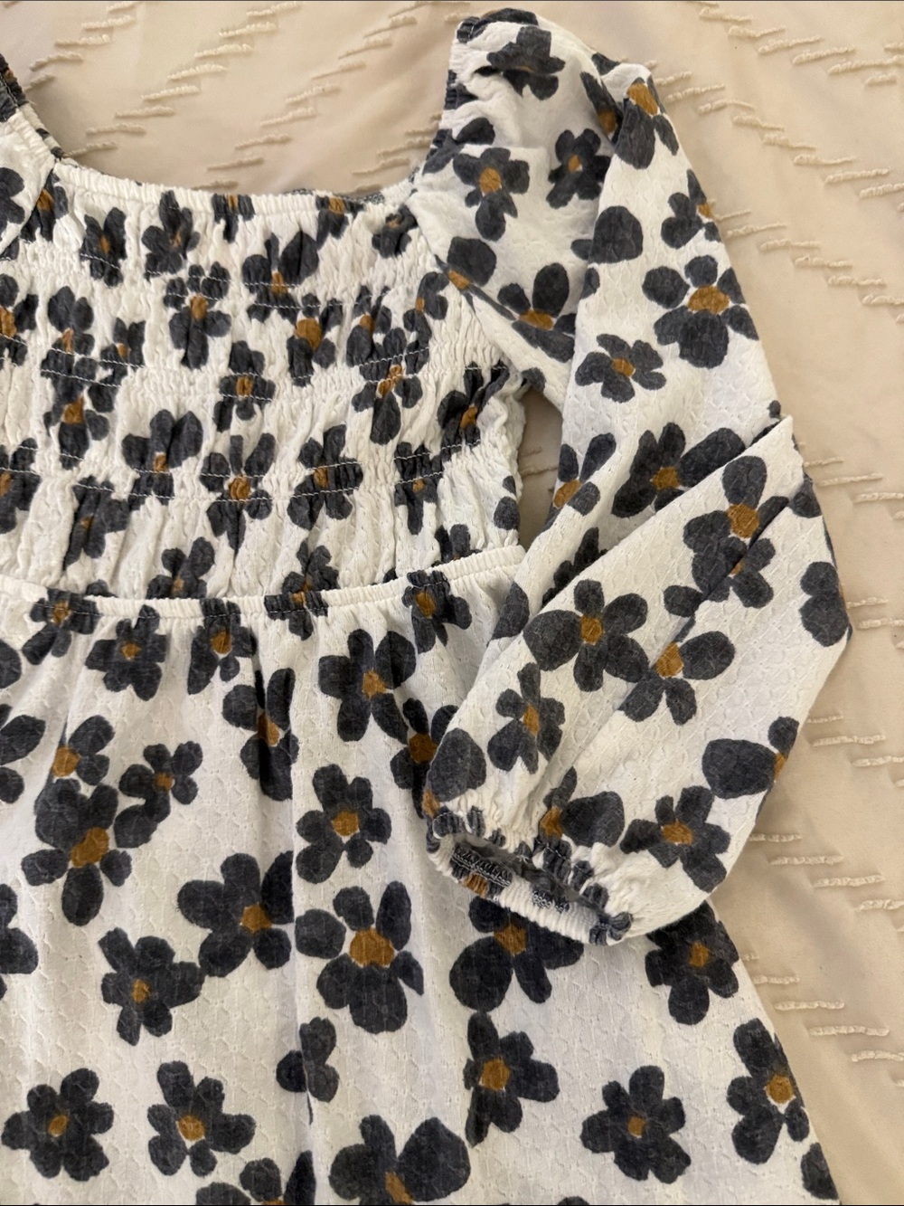 Girls White Floral Smocked Dress with Puff Sleeves - Picture 2 of 6